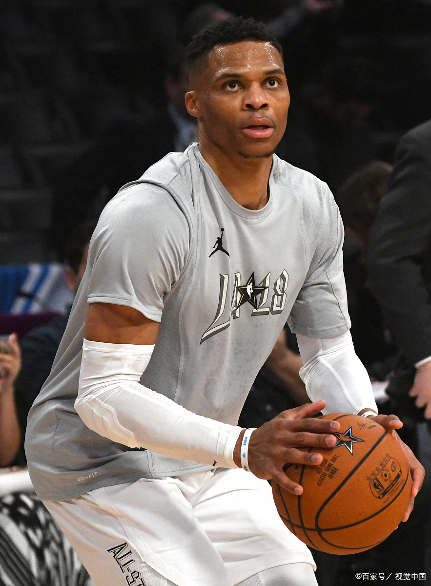 赛后体能课后，纽约尼克斯手感冰凉备战全明星赛，悬念犹存，阵容厚度经受考验的简单介绍