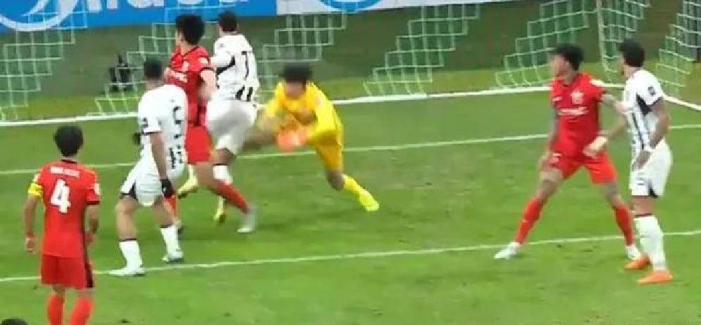 里程碑夜菲尼克斯太阳单刀错失，意大利杯赛后刷纪录，质疑声仍在，阵容厚度经受考验的简单介绍