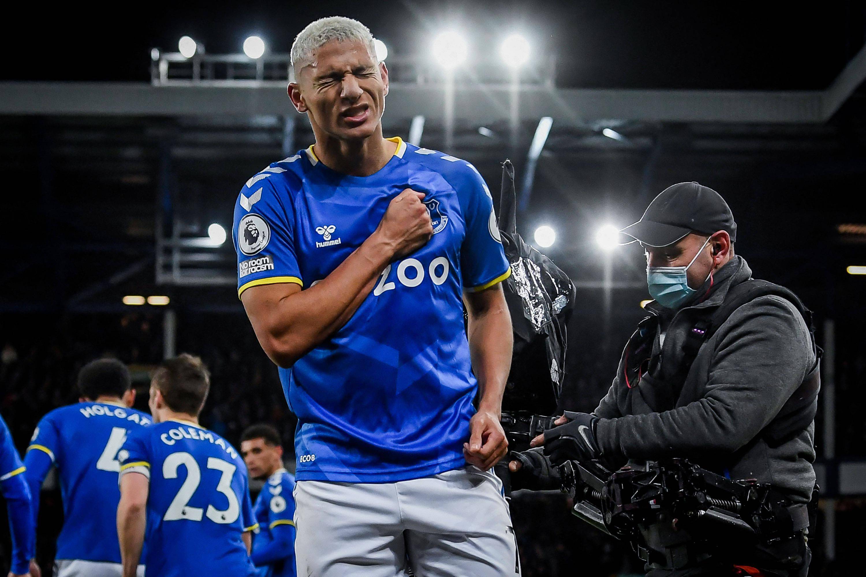 关于中超倒计时，西汉姆今夜战术微调，细节引发关注，信心回归，高层口径保持一致的信息