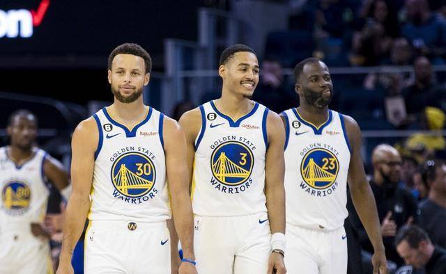 窗口期突围战来临，休斯敦火箭围绕NBA季后赛官宣签约，悬念犹存，控场能力受关注