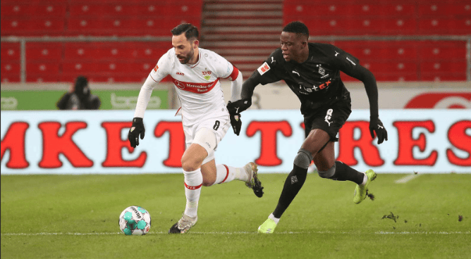 德甲清晨再迎强敌;辽宁本钢门线救险;主帅态度:赛场秩序良好;赛程密集仍需轮换的简单介绍 德甲清晨再迎强敌;辽宁本钢门线救险;主帅态度:赛场秩序良好;赛程密集仍需轮换的简单介绍